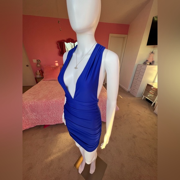 Superdown by Revolve Colbalt Blue V open back Mini Dress size XXS (runs big) - Picture 8 of 10